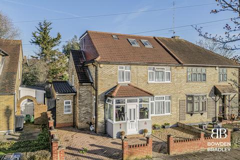 4 bedroom semi-detached house for sale, Manford Way, Chigwell, IG7