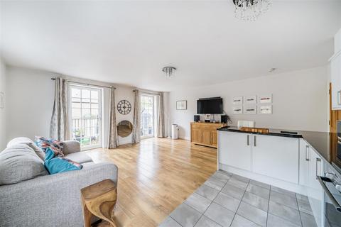 2 bedroom flat for sale, Nicole Lodge, 2 Carshalton Park Road, CARSHALTON