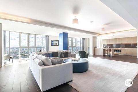 3 bedroom flat to rent, Sky Gardens, London SW8