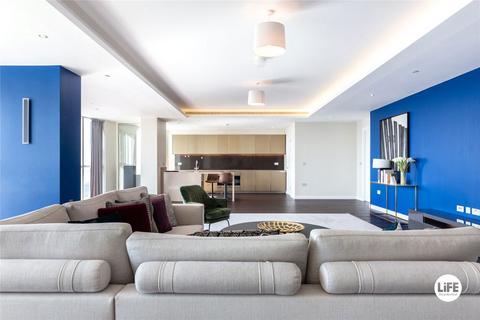 3 bedroom flat to rent, Sky Gardens, London SW8