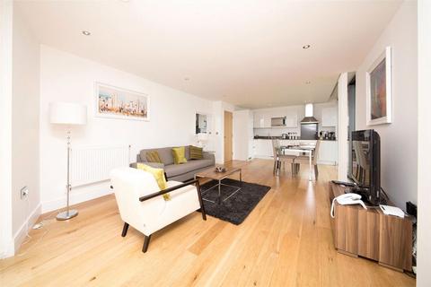 2 bedroom flat for sale, Uxbridge Road, London W5