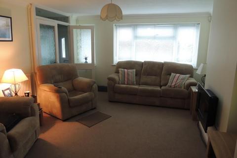3 bedroom semi-detached house to rent, Celina Close, Bletchley