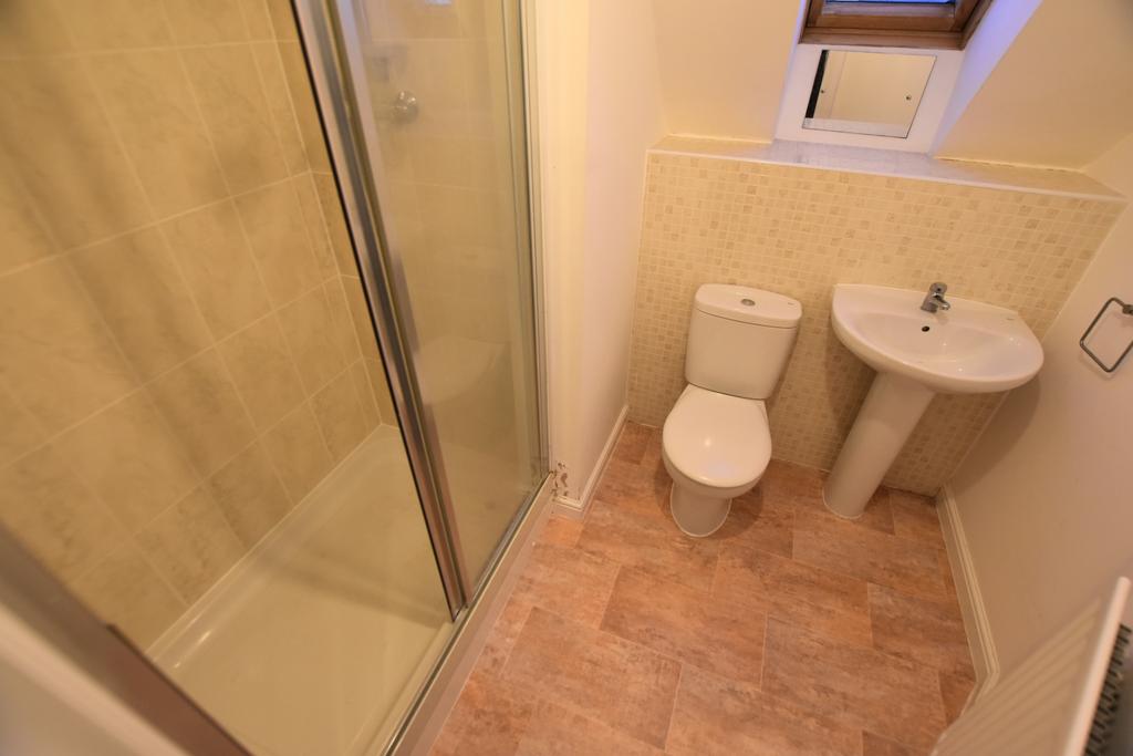 20 Churston en-suite