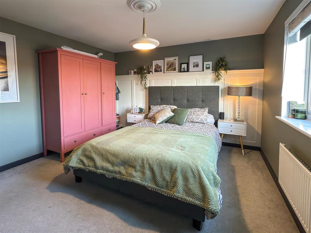 Master Bedroom 1.jpg