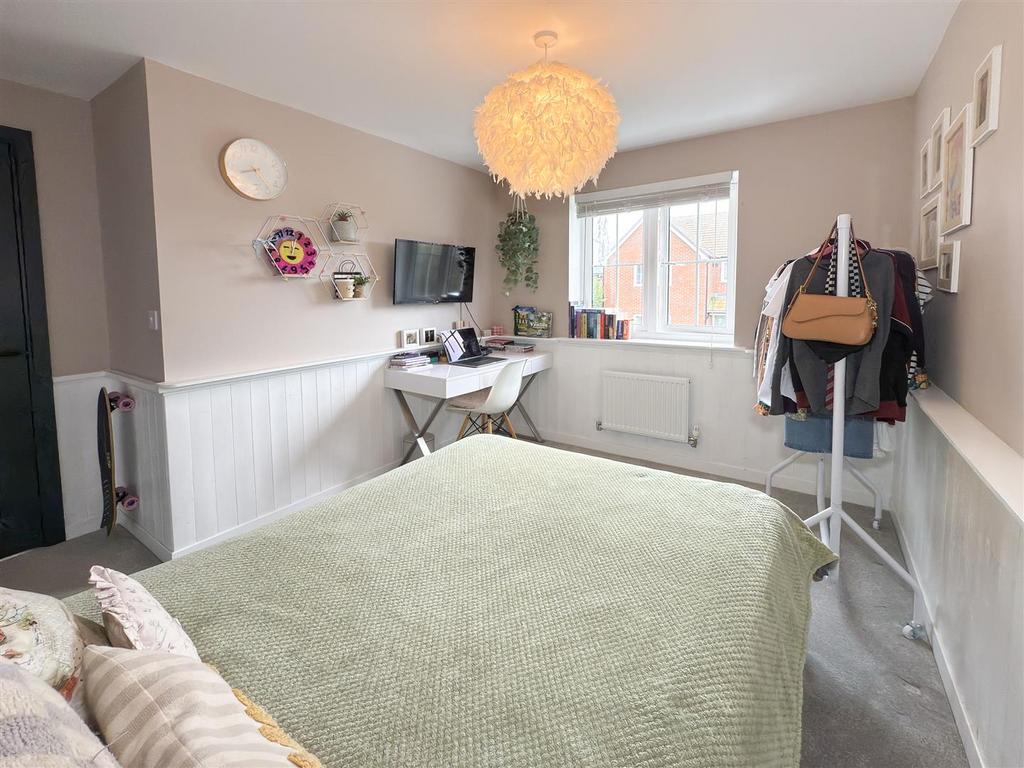 Bedroom 2.jpg
