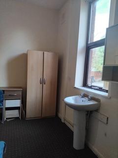 House to rent, Room 17 2 pennington Place  Leeds