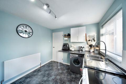 3 bedroom semi-detached house for sale, Greenfinch Avenue, Ipswich, IP2