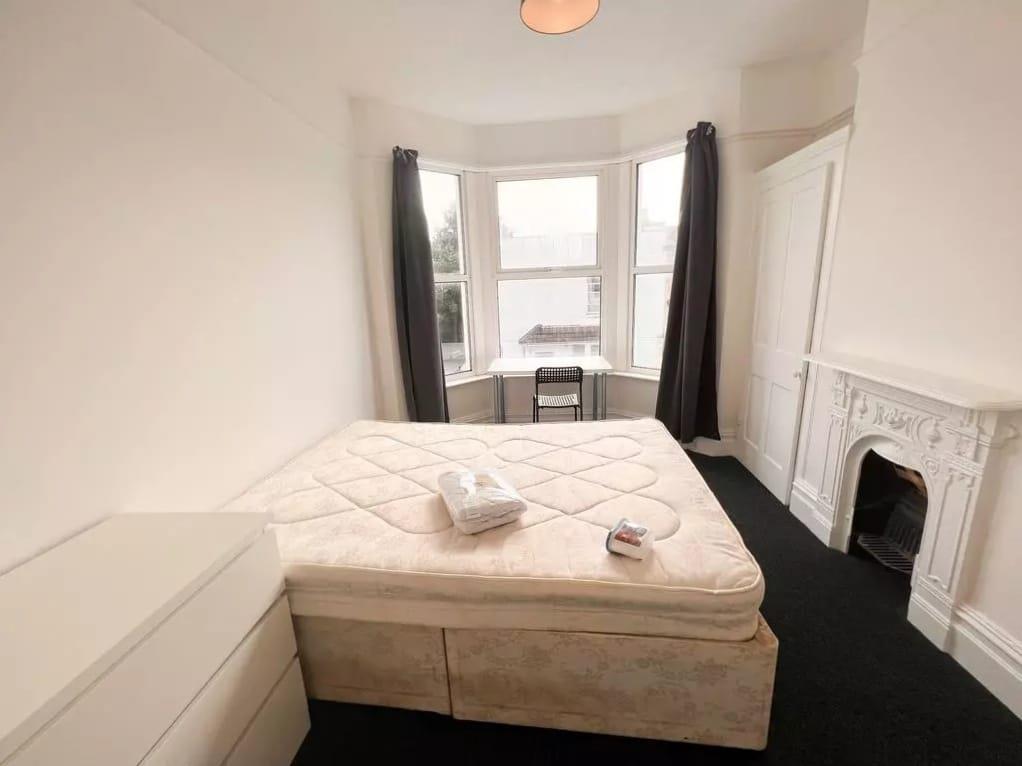 Room Seven
