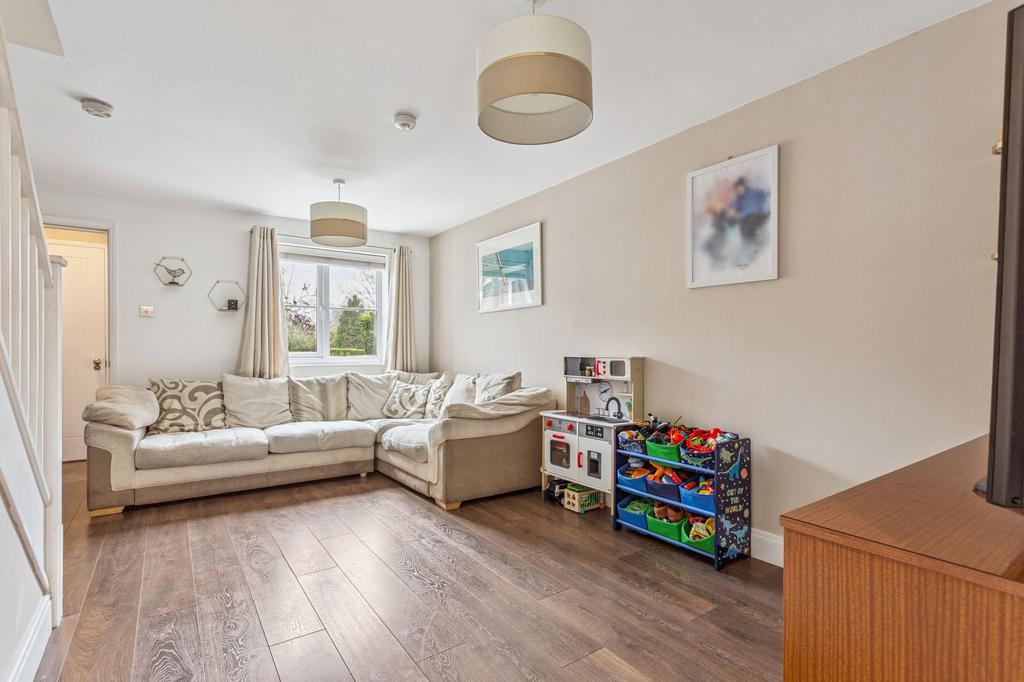 Living Room (3)