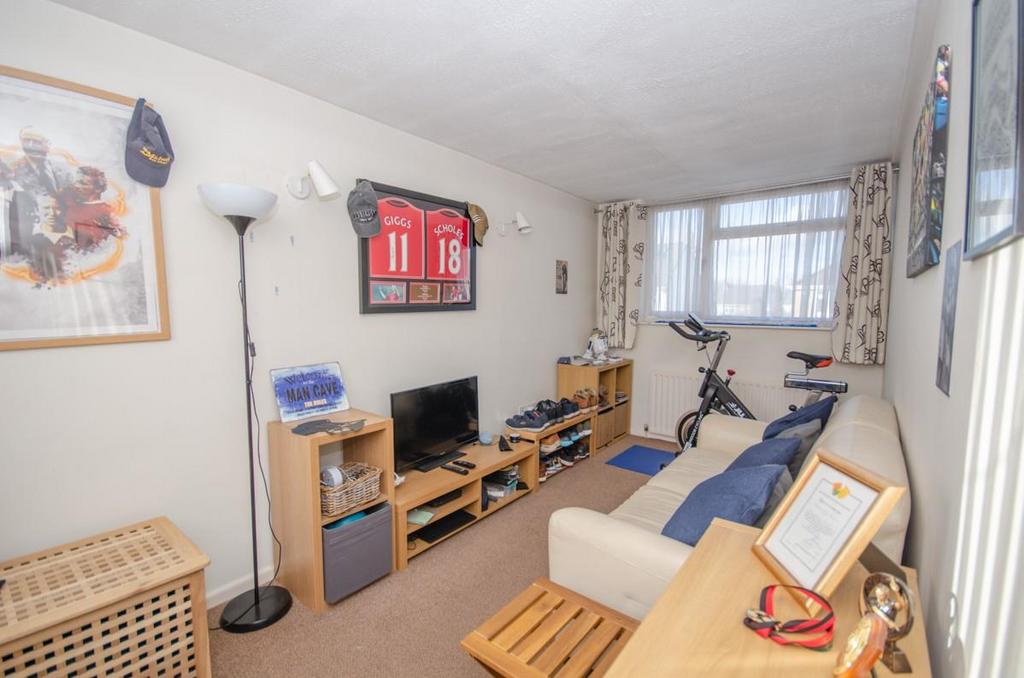 Bedroom 3.jpg