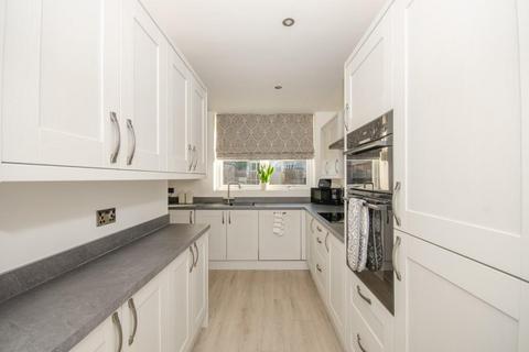 4 bedroom semi-detached house for sale, Bridgeleap Road, Downend. Bristol, BS16 6TP