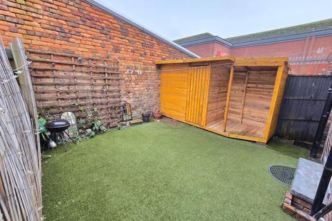 2 bedroom terraced house to rent, 9 Providence Place, Scarborough