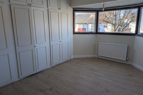 4 bedroom terraced house to rent, BRIAR AVENUE, NORBURY SW16