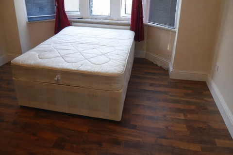 1 bedroom maisonette to rent, leigham court road, streatham SW16