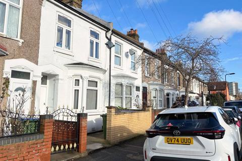 1 bedroom flat to rent, Napier Road, London E11