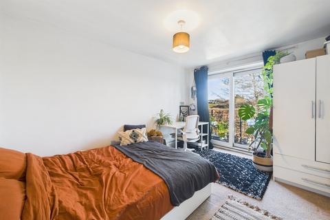 2 bedroom flat to rent, Eardley Road, Eardley Road, Streatham Common, SW16