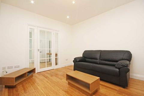 1 bedroom flat to rent, Cromwell Road, Hounslow TW3