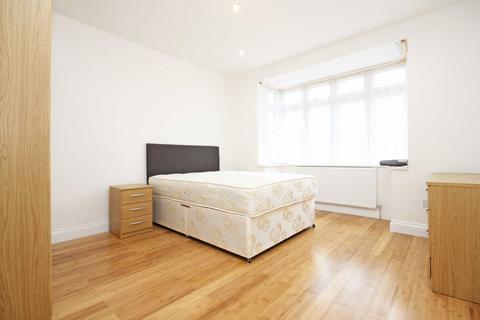 1 bedroom flat to rent, Cromwell Road, Hounslow TW3