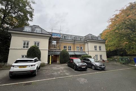 undefined, Heathside Crescent, Woking GU22