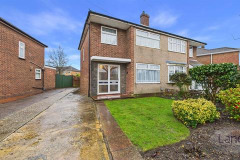 undefined, Roundmoor Drive, Cheshunt, Waltham Cross