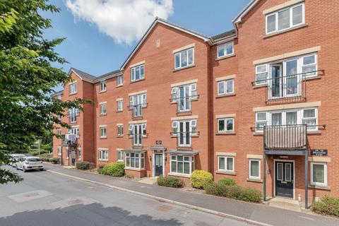 2 bedroom flat for sale, Gloucester Close, Redditch, B97