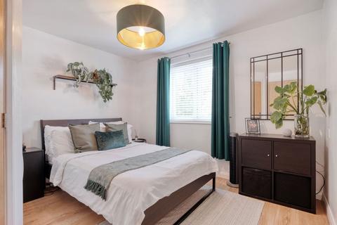 2 bedroom flat for sale, Gloucester Close, Redditch, B97