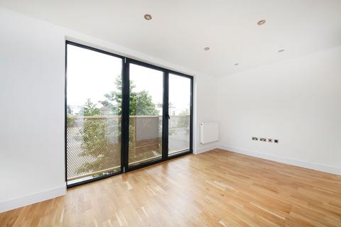 1 bedroom flat to rent, Giffin Street, Market House, SE8