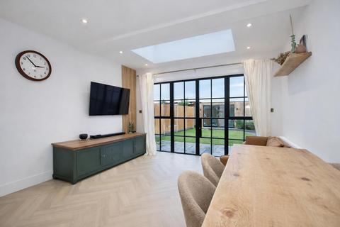 3 bedroom semi-detached house for sale, Bullhead Road, Borehamwood
