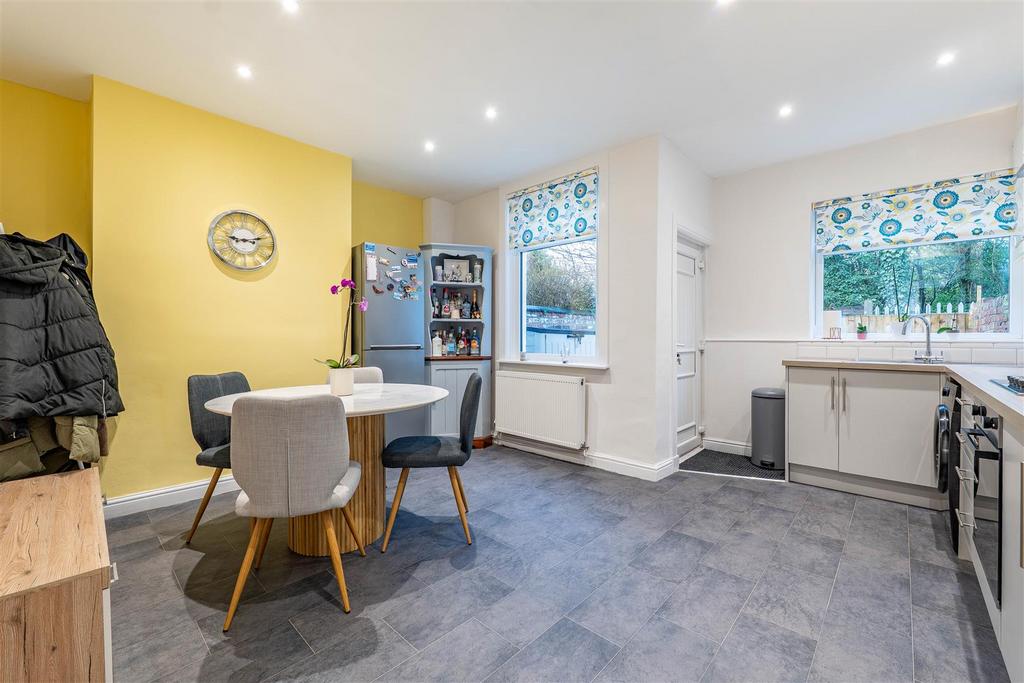 Kitchen/Dining Room