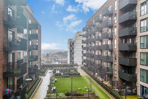 2 bedroom apartment for sale, 4, Regal Walk, Bexleyheath DA6