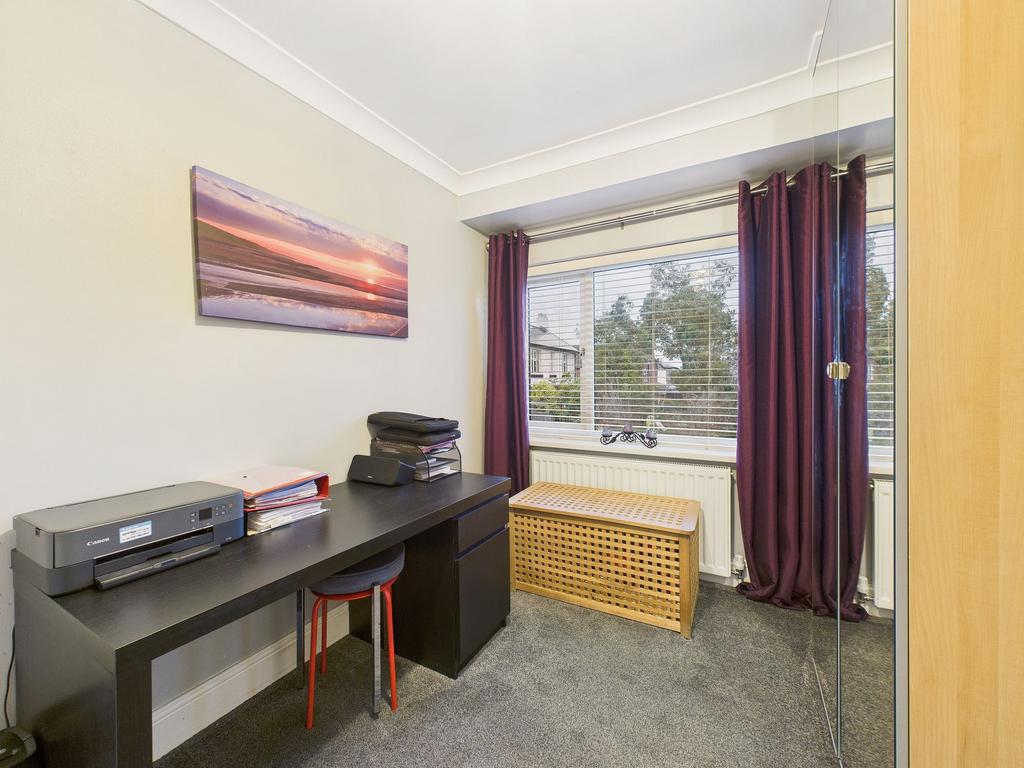 Bedroom / Office