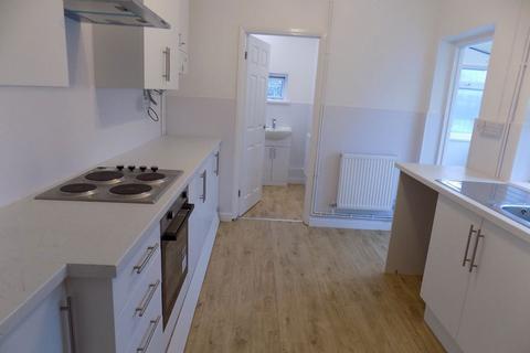 2 bedroom terraced house to rent, Norfolk St, Mount Pleasant, Swansea, SA1 6JQ