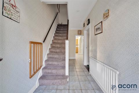 4 bedroom terraced house for sale, Colin Gardens, London NW9