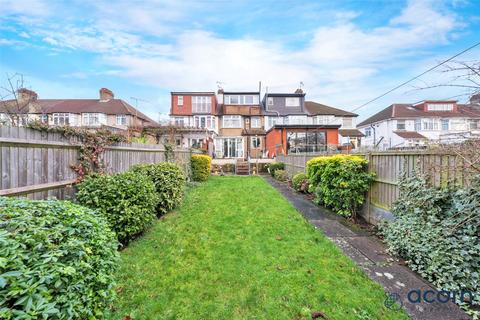 4 bedroom terraced house for sale, Colin Gardens, London NW9