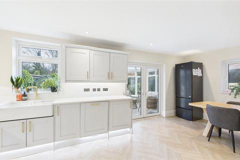 undefined, Guildford Road, Surrey GU18