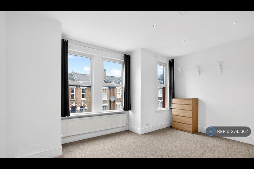 Biggest Bedroom 1st Floor