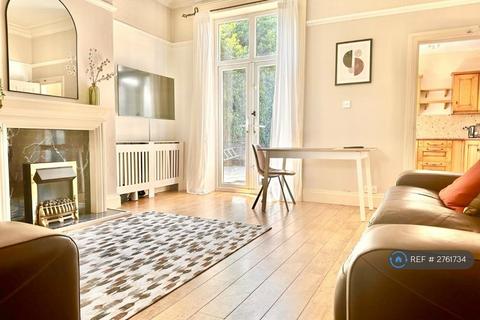 1 bedroom in a house share to rent, Glebe Street, Huddersfield, HD1