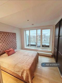 3 bedroom flat to rent, Spinnaker House, London, SW18