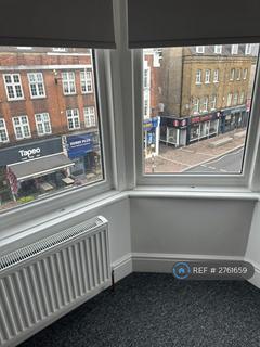 1 bedroom in a house share to rent, High Street, Beckenham, BR3