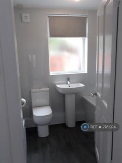 3 bedroom semi-detached house to rent, Den Park, Perth & Kinross, PH2