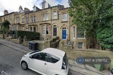 1 bedroom in a house share to rent, Belmont Street, Huddersfield, HD1