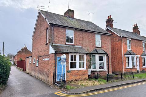 2 bedroom semi-detached house for sale, 1 Perry Street, Aylesbury HP22