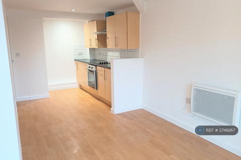 1 bedroom flat to rent, Crown Court Chambers, Halifax, HX1