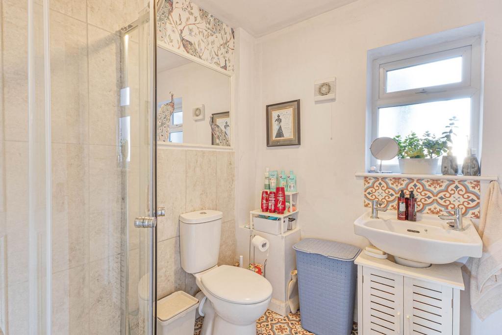 Annexe - Shower Room