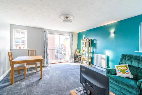 2 bedroom flat for sale, BITTERNE PARK! NO FORWARD CHAIN! GARAGE! BALCONY!