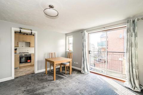 2 bedroom flat for sale, BITTERNE PARK! NO FORWARD CHAIN! GARAGE! BALCONY!