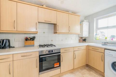 2 bedroom flat for sale, BITTERNE PARK! NO FORWARD CHAIN! GARAGE! BALCONY!