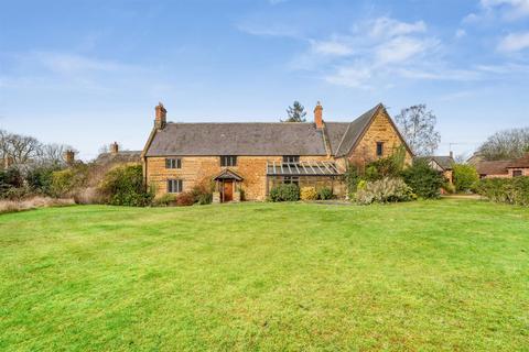 4 bedroom detached house for sale, 11 North Street, Mears Ashby, Northampton