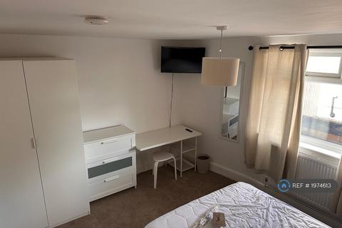 1 bedroom in a house share to rent, Orchard Lea, Pill, Bristol, BS20