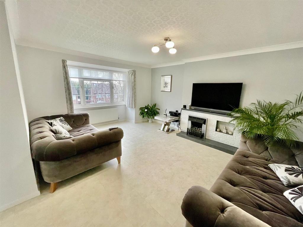 29 Sandringham Lounge.jpg